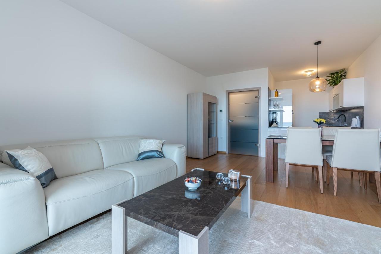 Apartment With Balcony Ocean Paradise Кастав Экстерьер фото